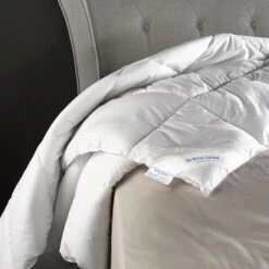 De Witte Lietaer Dekbed Dream 4 Seasons - 200 X 220 Cm - Polyestervulling 3 De Witte Lietaer Dekbed Dream 4 Seasons - 200 X 220 Cm - Polyestervulling -Huishoudelijke Artikelen Verkoop 1000028686 0103