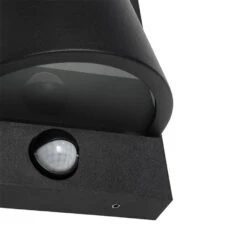 QAZQA Buitenwandlamp Zwart IP44 Met Bewegingsmelder - Femke 3 QAZQA Buitenwandlamp Zwart IP44 Met Bewegingsmelder - Femke -Huishoudelijke Artikelen Verkoop 1000084683 0103