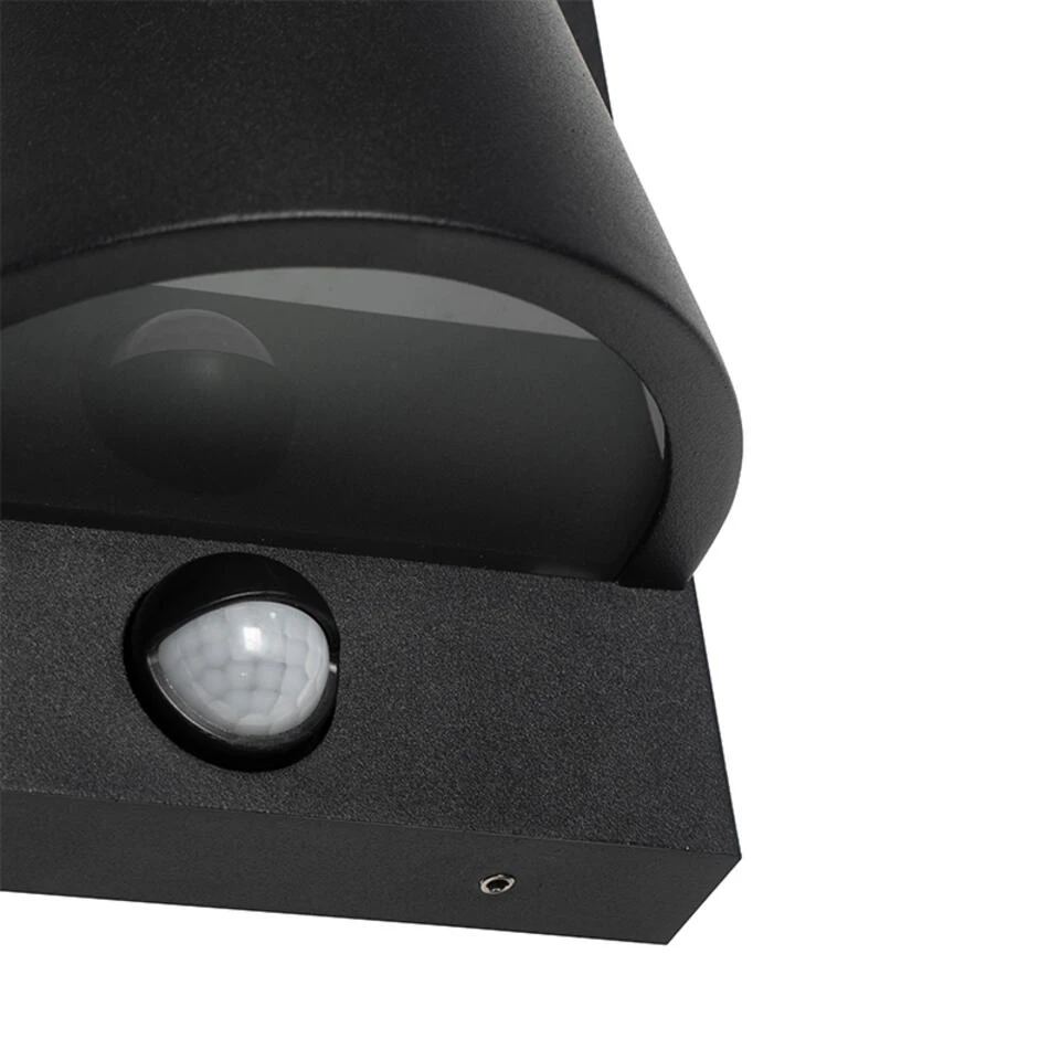 QAZQA Buitenwandlamp Zwart IP44 Met Bewegingsmelder - Femke QAZQA Buitenwandlamp Zwart IP44 Met Bewegingsmelder - Femke -Huishoudelijke Artikelen Verkoop 1000084683 0103